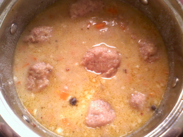 Pulpeciki w sosie własnym