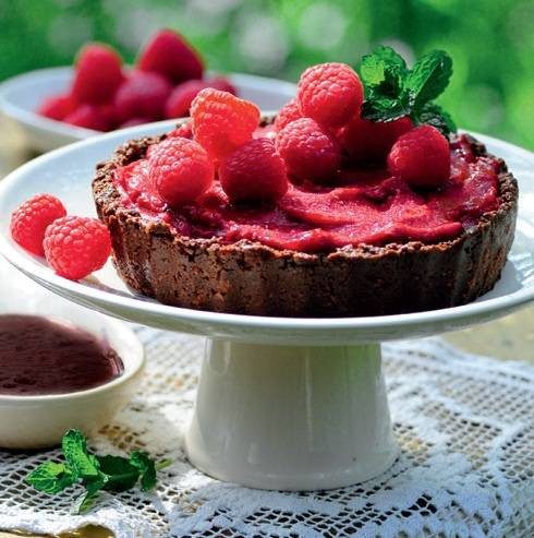 Mrożona tarta malinowa