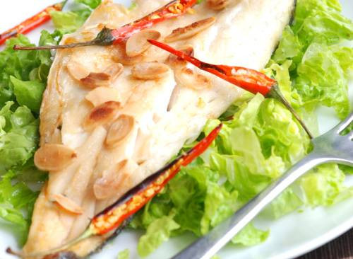 Karp pieczony w migdałach