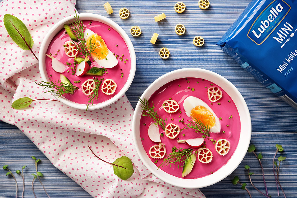 Szybki chłodnik z Mini Kółkami, botwinką i ogórkiem