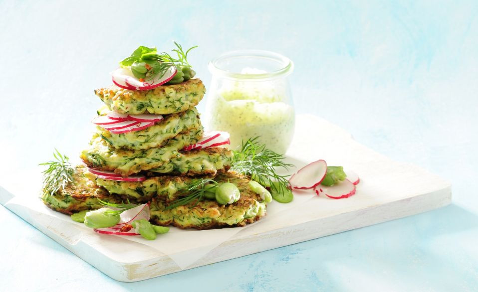 Placki z cukinii z dodatkiem sera