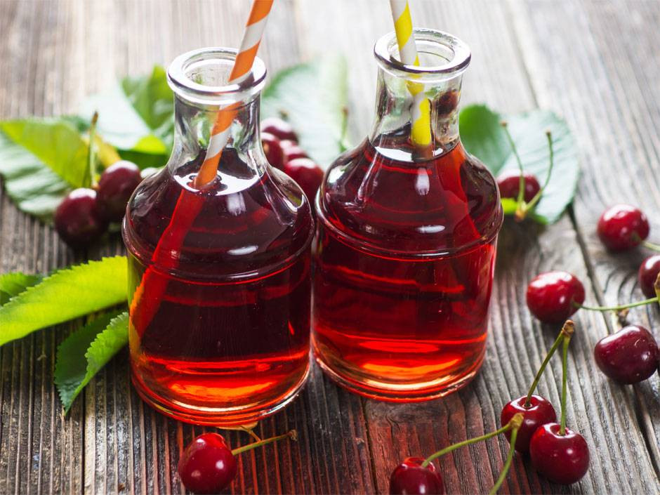 Sok z wiśni z sokownika