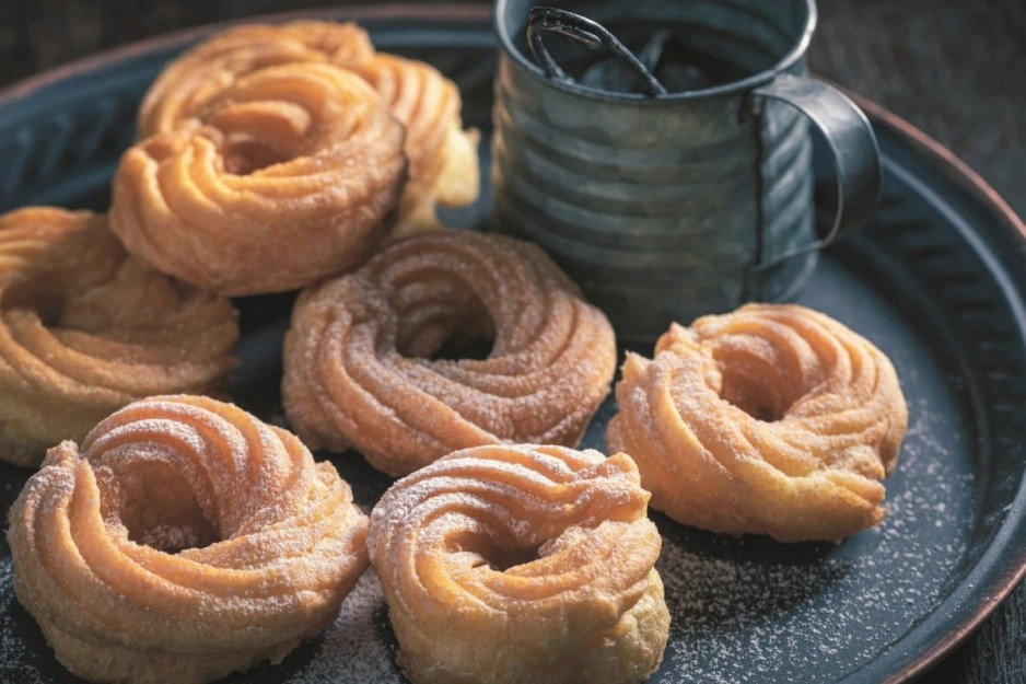 Gniazdka - pączki hiszpańskie