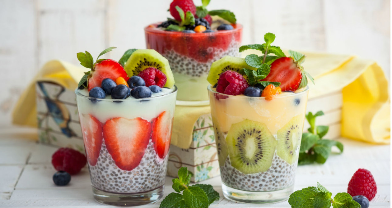 1. Pudding chia z owocowym musem