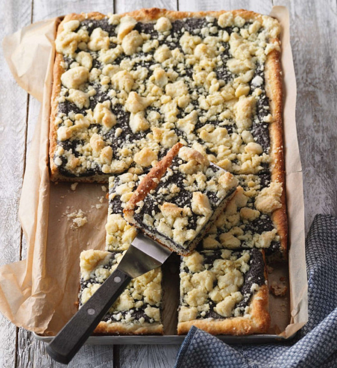 Ciasto drożdżowe z makiem i kruszonką