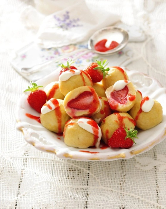 Knedle z truskawkami