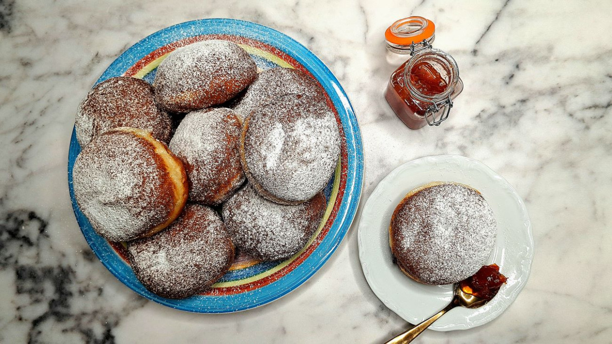 nadziewanie pączków