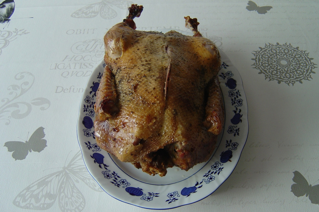 h003 03. Ges Pieczona z Zurawina i Jablkami