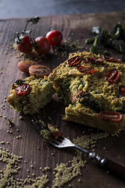 Zapiekanka z kaszy jaglanej z warzywami - przepis z książki Anny Lewandowskiej