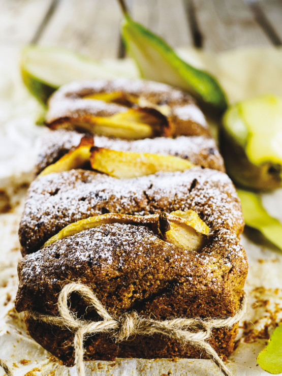 Śniadaniowe ciasto z oliwą i gruszką