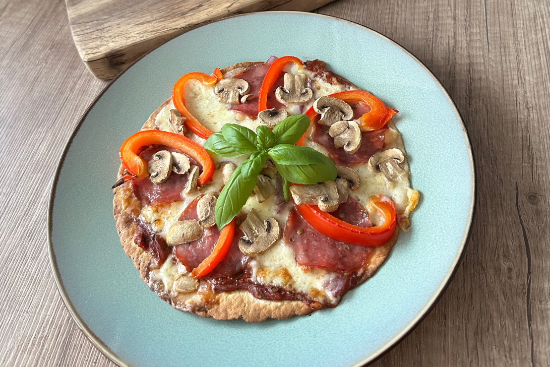 Pizza z tortilli