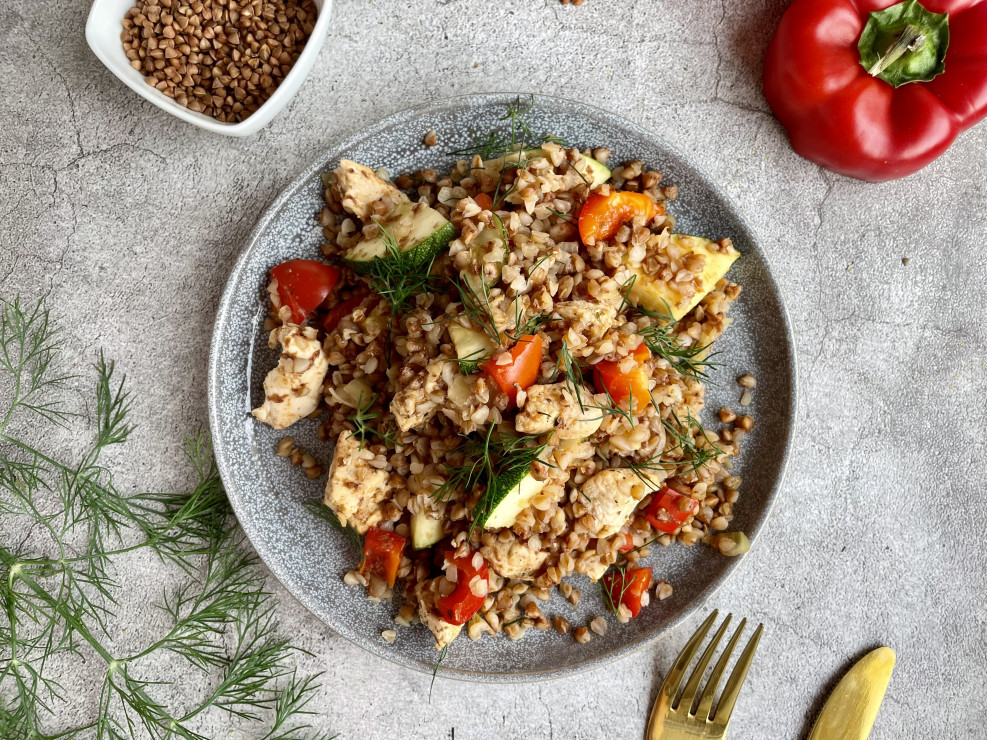 Kasza gryczana z warzywami