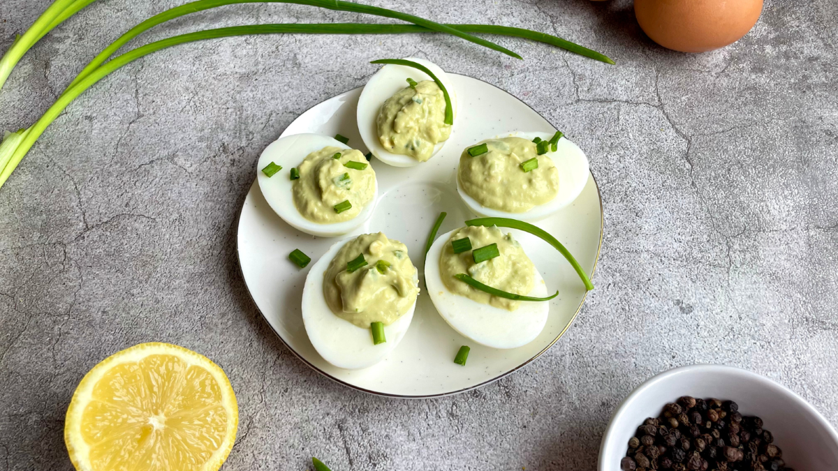 jajka faszerowane awokado