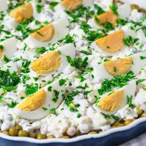 sałatka jarzynowa na groszku