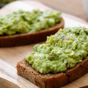 pasta z awokado i serka wiejskiego