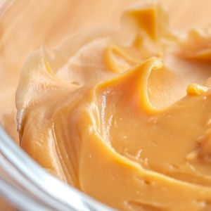 krem kajmakowy z masłem orzechowym