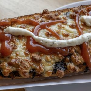 zapiekanka z pieczarkami