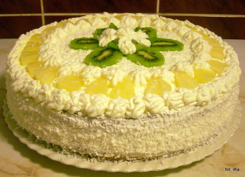 Tort Smietanowy Z Owocami Przepis Na Tort Smietanowy Z Owocami